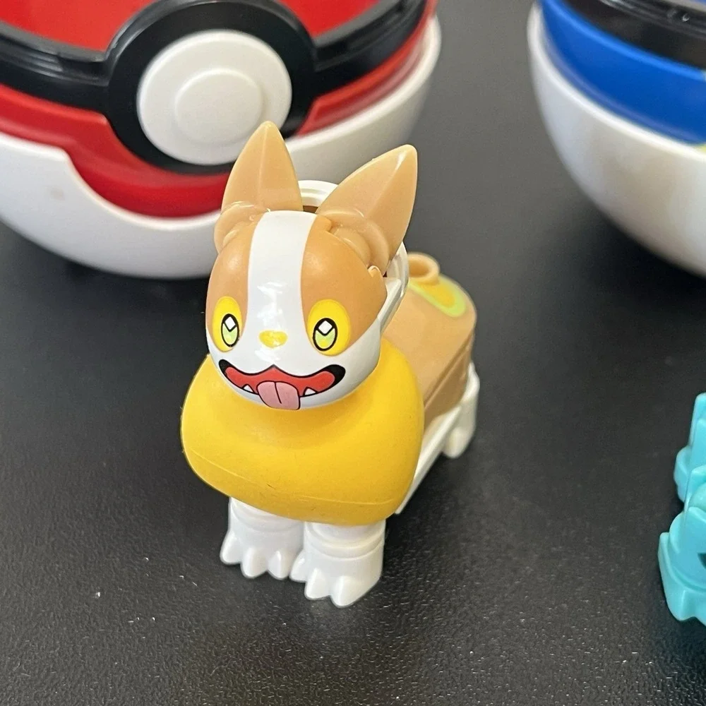 Pokemon Ball MEGA Bloks Construx Yamper Balbasaur Figures Lot Of 2 Blue Red